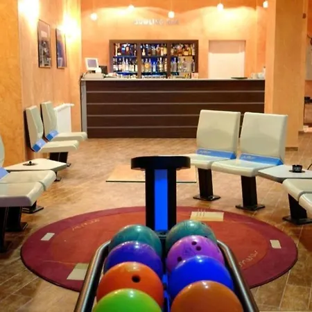 Sam In Grand Monastery * パンポロボ