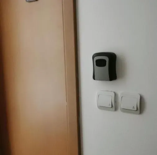 Sam In Grand Monastery * パンポロボ