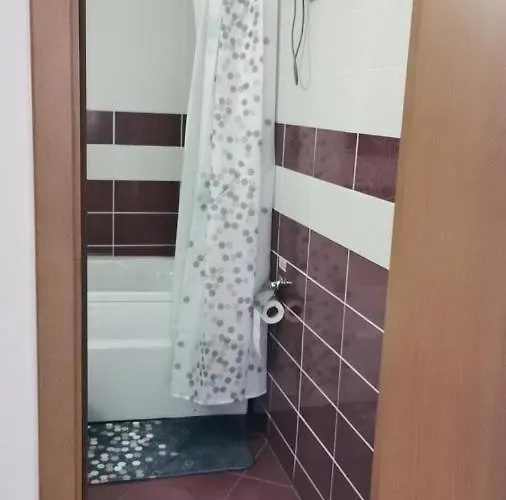 Sam In Grand Monastery Apartment *