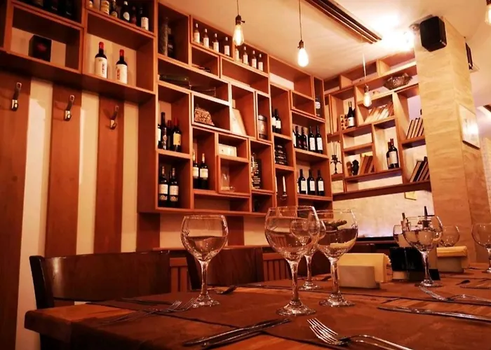 Sam In Grand Monastery Apartment *